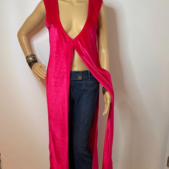 Magenta velour sleeveless duster tunic with slits! - Picture 12 of 12